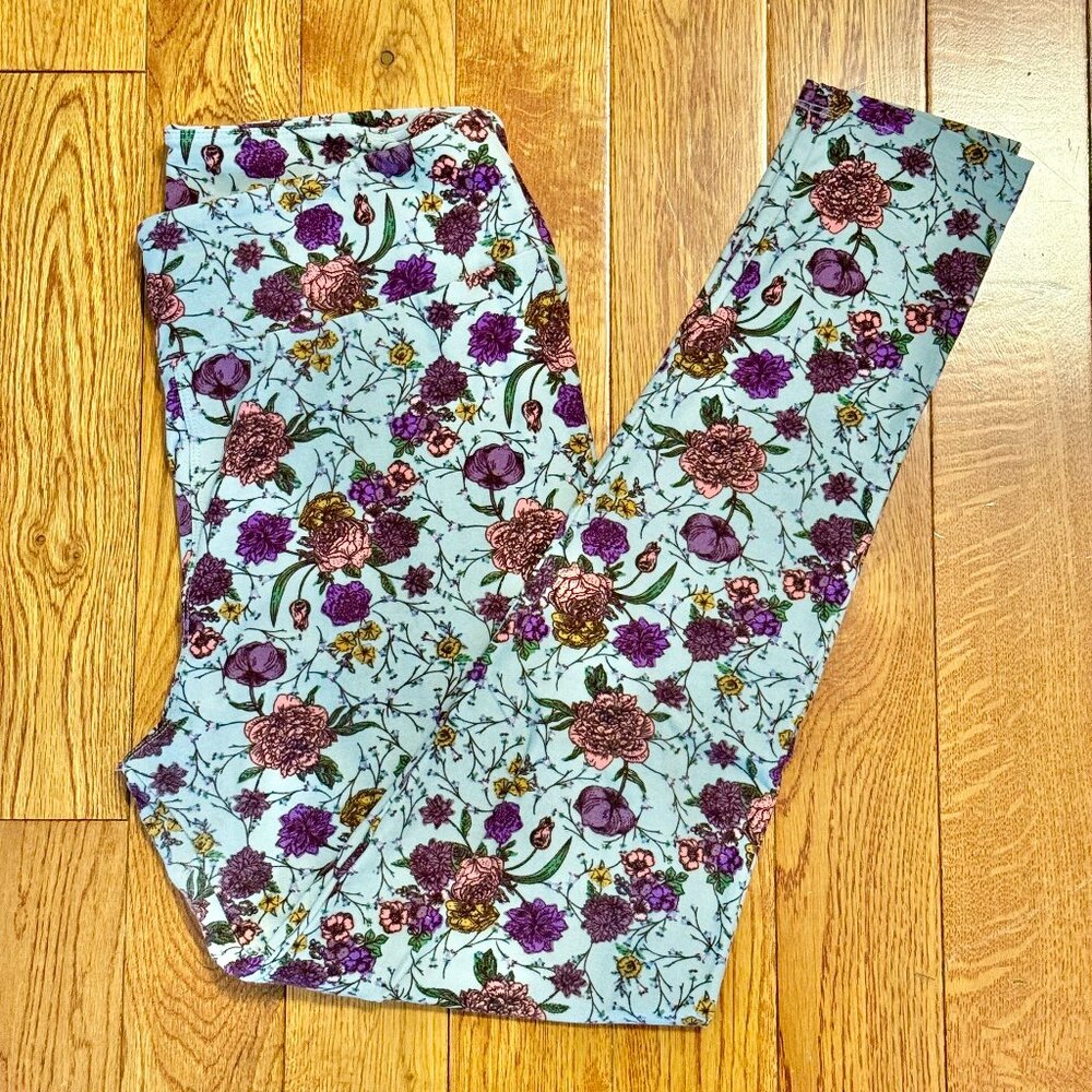 LulaRoe Gray Tall & Curvy Floral Rose Leggings